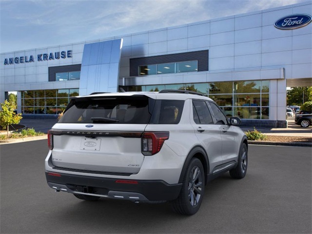 2025 Ford Explorer Active 8