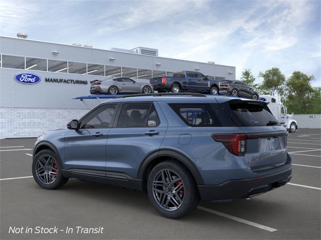 2025 Ford Explorer ST-Line 4