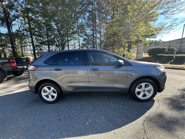 2023 Ford Edge SE 10