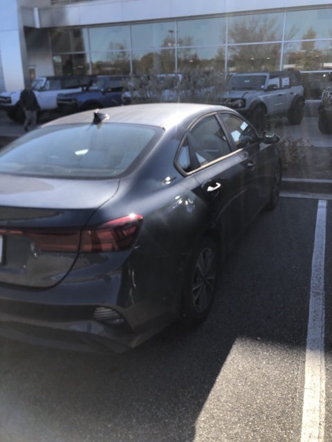 2023 Kia Forte LXS 4