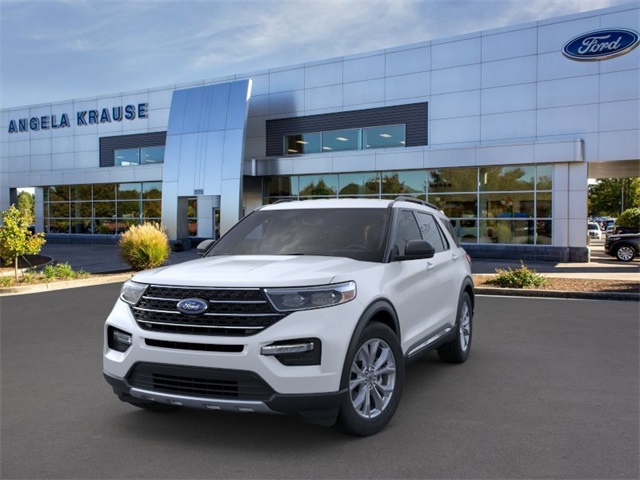 2024 Ford Explorer XLT 2