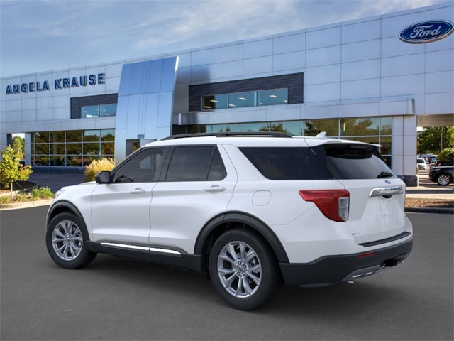 2024 Ford Explorer XLT 4