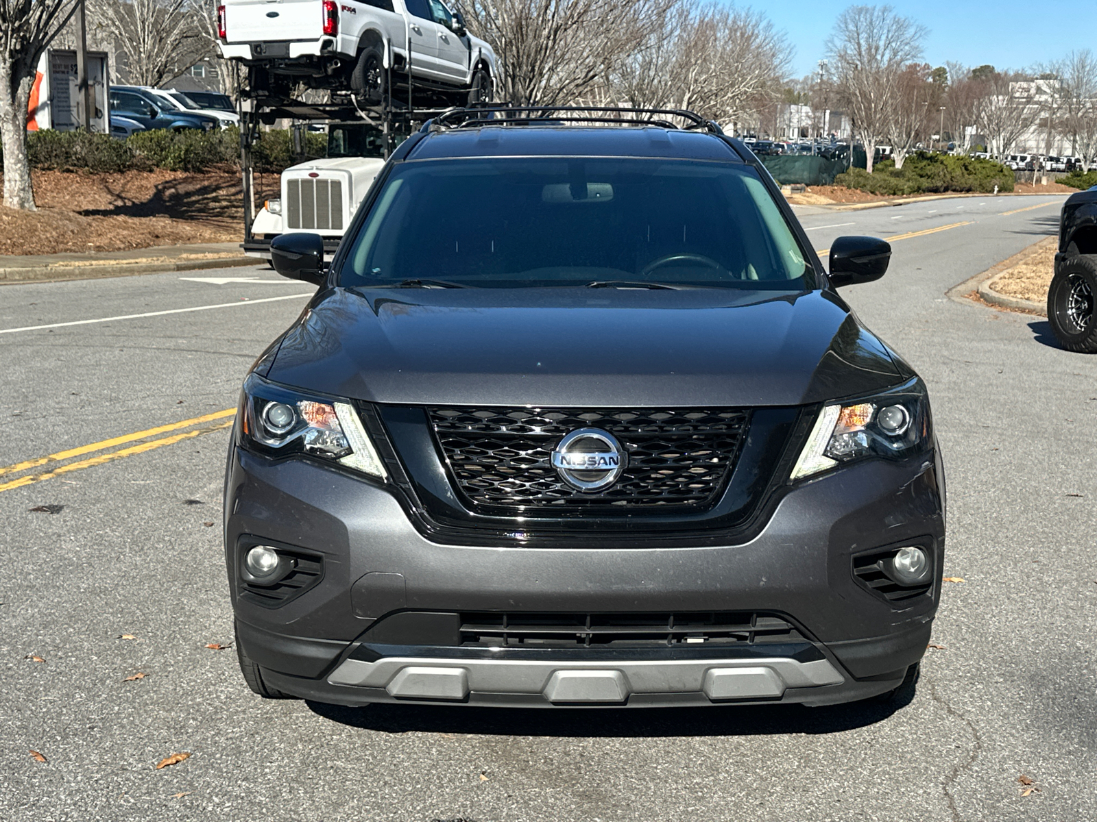 2019 Nissan Pathfinder SV 2