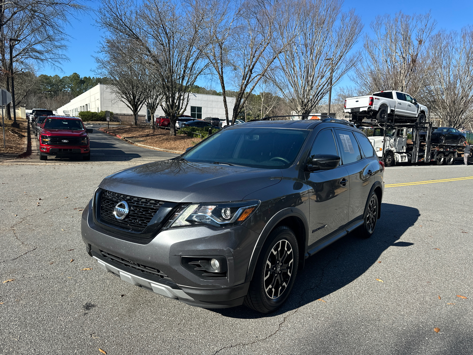 2019 Nissan Pathfinder SV 3