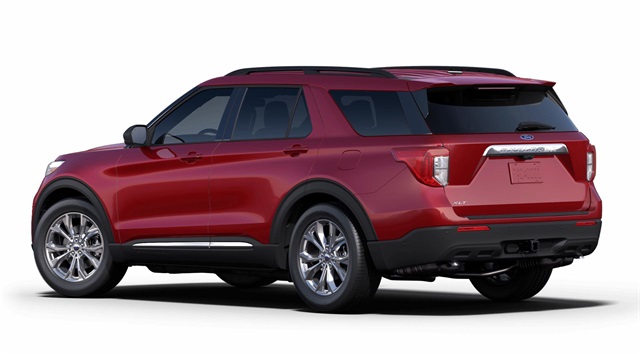 2024 Ford Explorer XLT 2