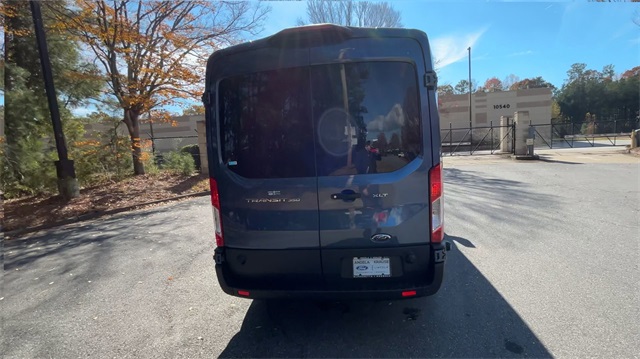 2024 Ford Transit Passenger Van Medium Roof XLT 7