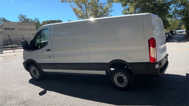 2024 Ford Transit Low Roof 250 LWB 5