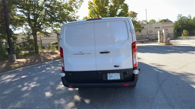 2024 Ford Transit Low Roof 250 LWB 5