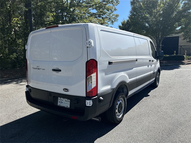 2024 Ford Transit Low Roof 250 LWB 11