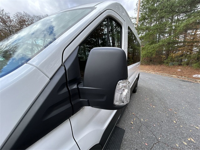 2024 Ford Transit Passenger Van XL Medium Roof 18