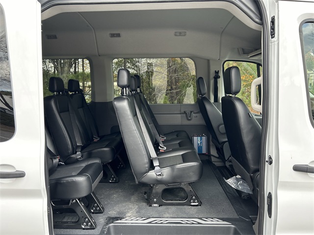 2024 Ford Transit Passenger Van XL Medium Roof 34