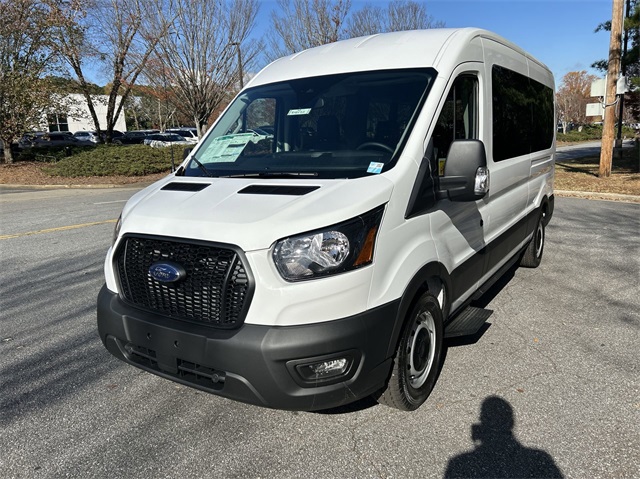 2024 Ford Transit Passenger Van Medium Roof XL 15