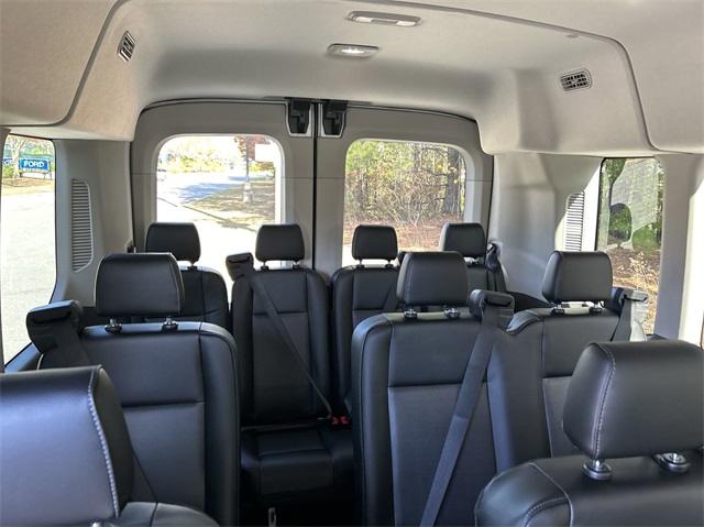 2024 Ford Transit Passenger Van Medium Roof XL 35