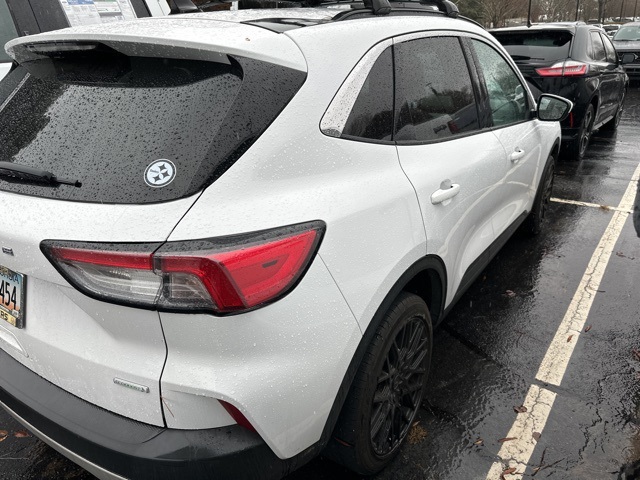 2020 Ford Escape SE 2