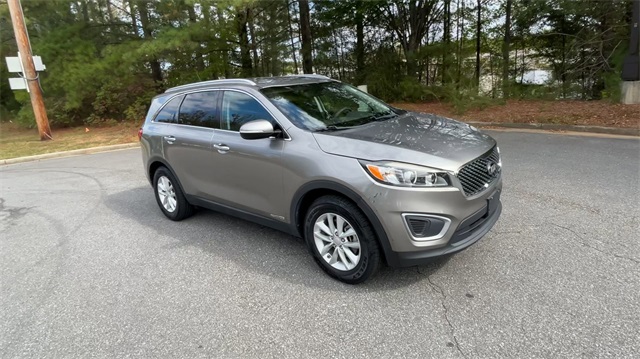 2017 Kia Sorento LX 2