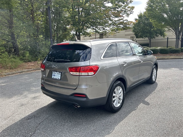 2017 Kia Sorento LX 11