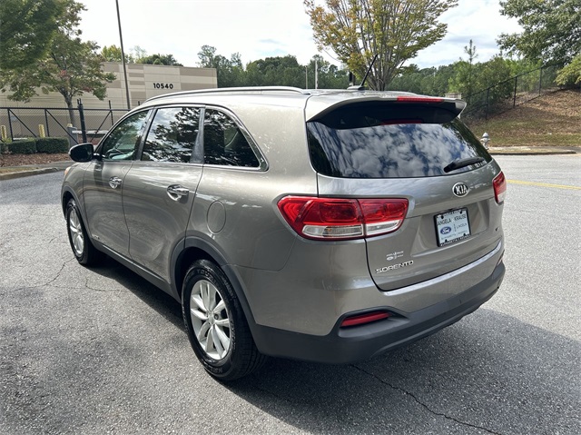 2017 Kia Sorento LX 13