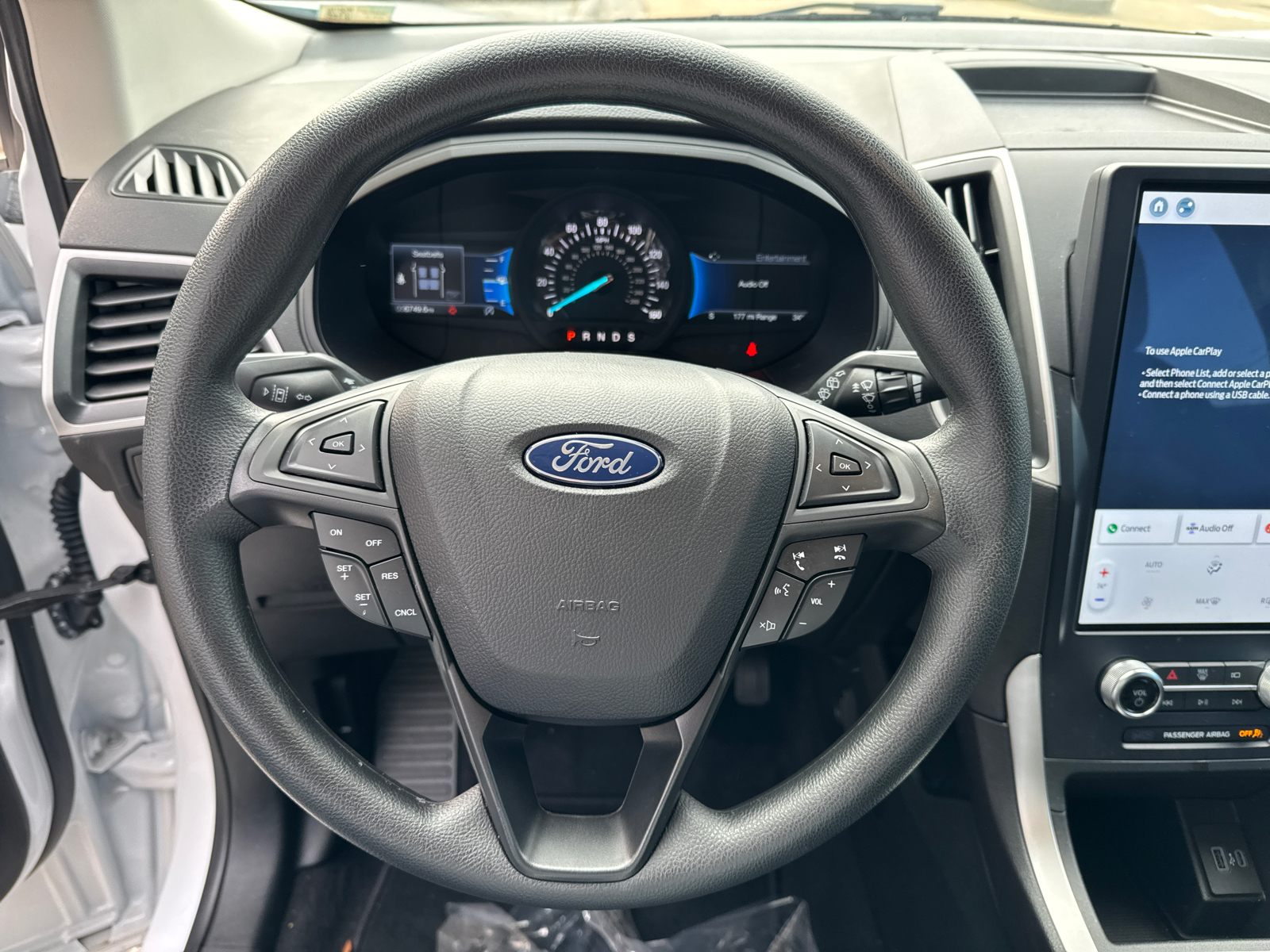 2023 Ford Edge SE 23