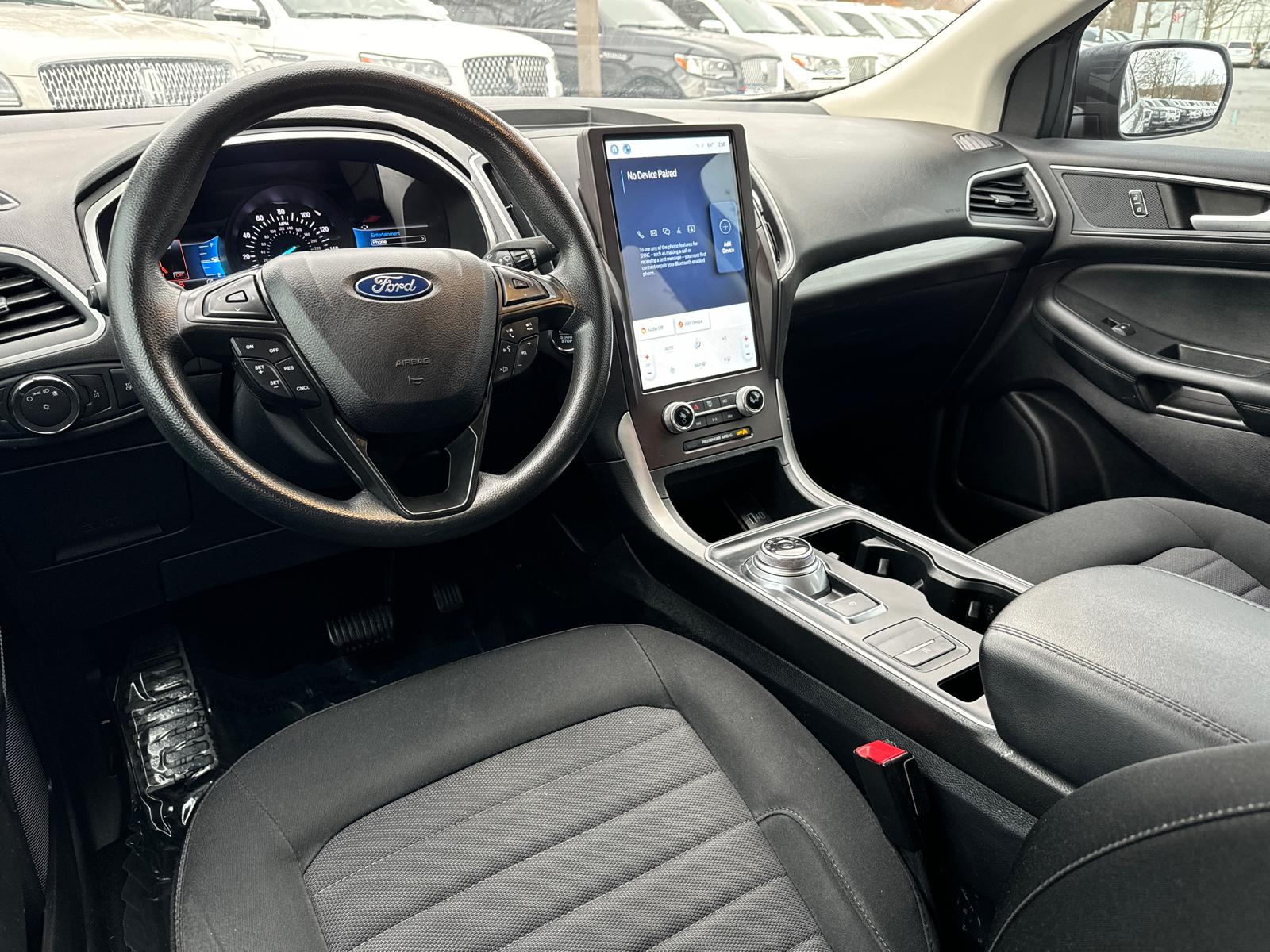 2021 Ford Edge SE 22