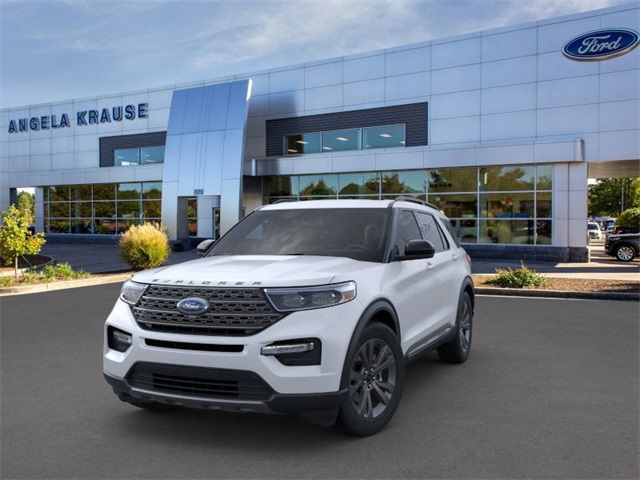 2023 Ford Explorer XLT 2