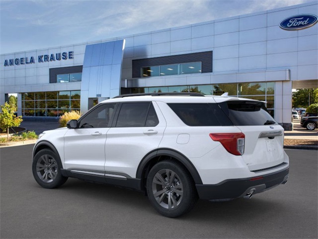 2023 Ford Explorer XLT 4