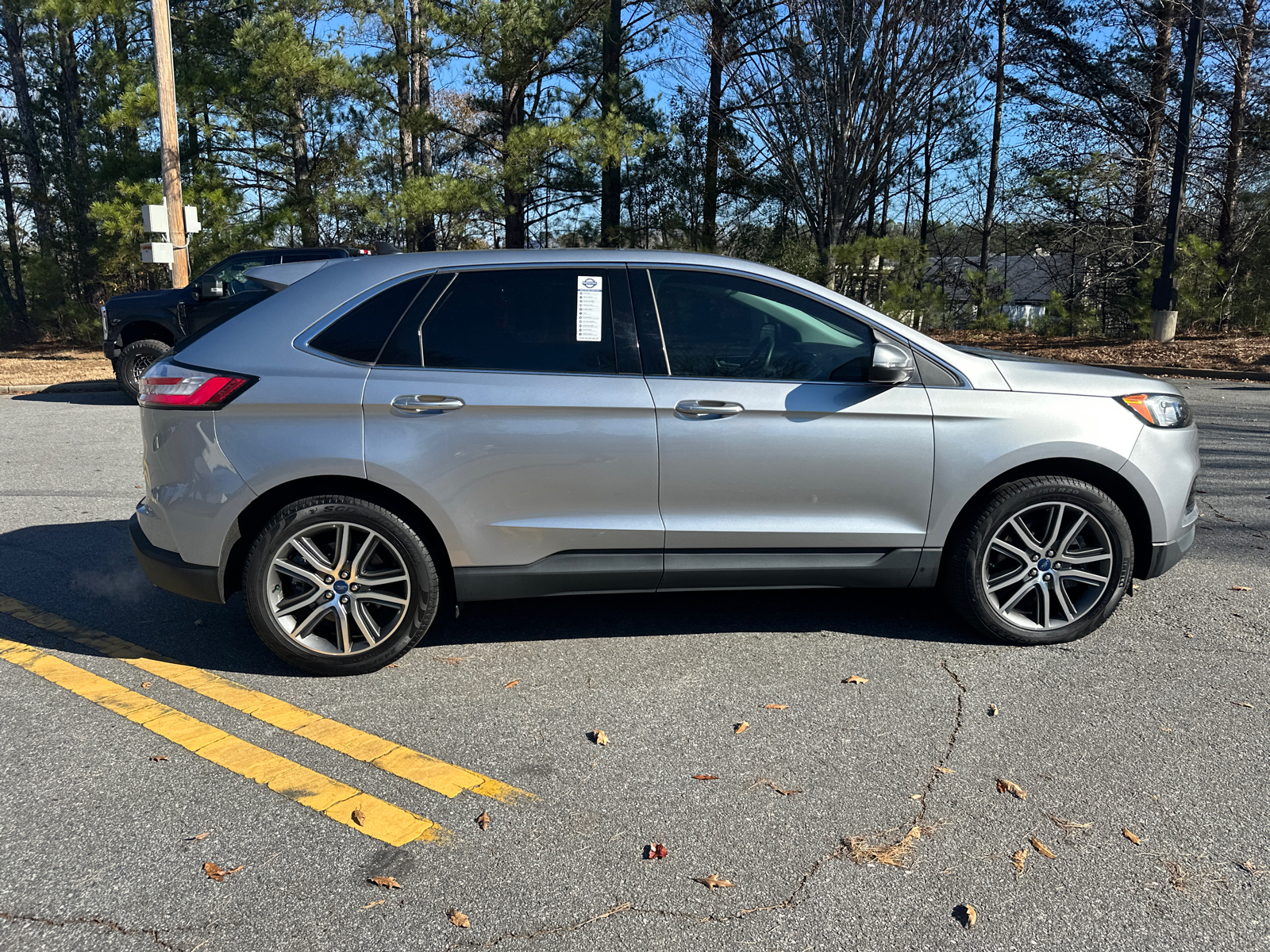 2021 Ford Edge Titanium 8