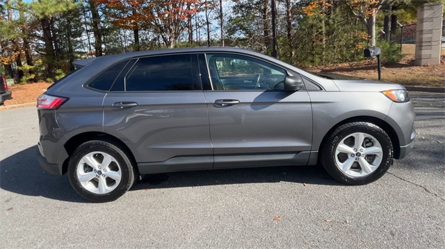 2021 Ford Edge SE 9