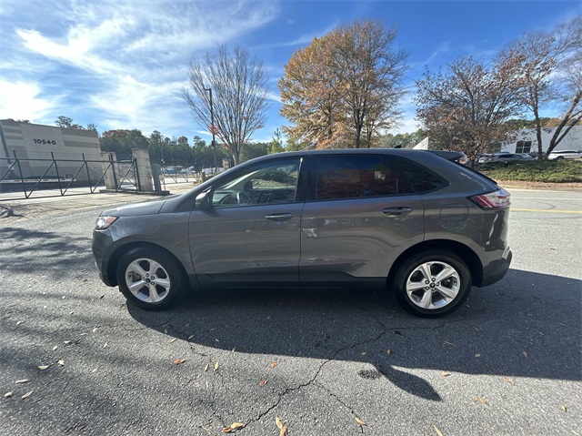 2021 Ford Edge SE 14