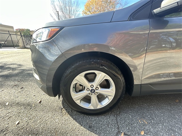 2021 Ford Edge SE 19