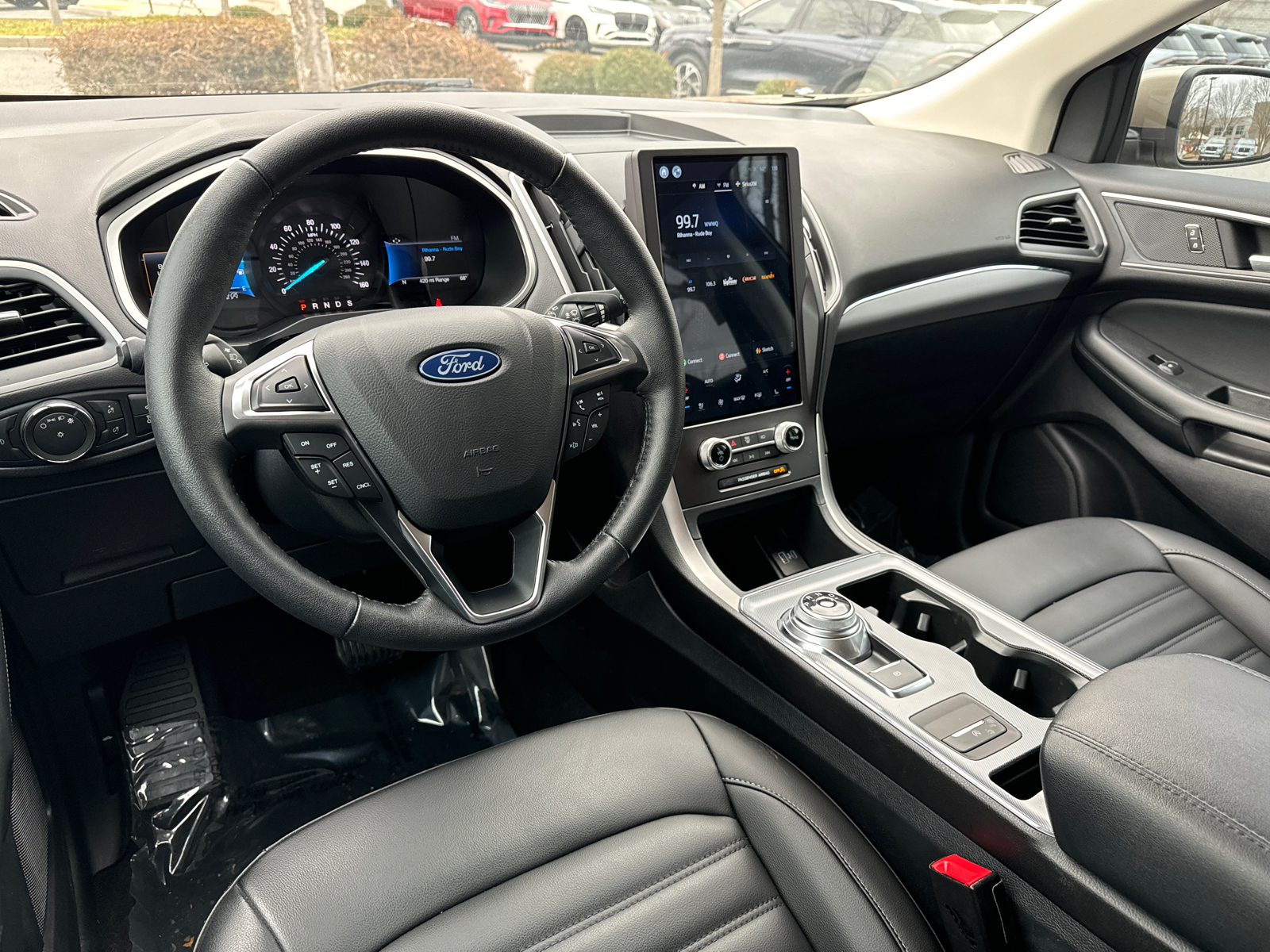 2021 Ford Edge SEL 23