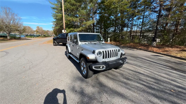 2023 Jeep Wrangler Sahara 2