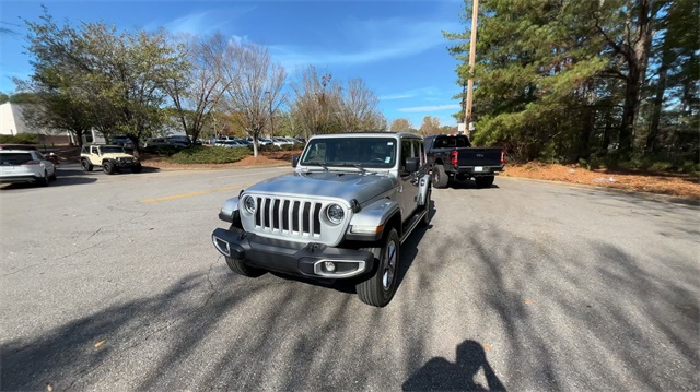 2023 Jeep Wrangler Sahara 3