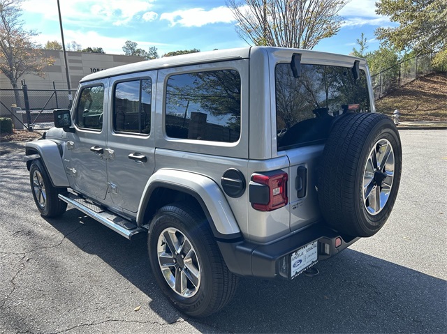 2023 Jeep Wrangler Sahara 13