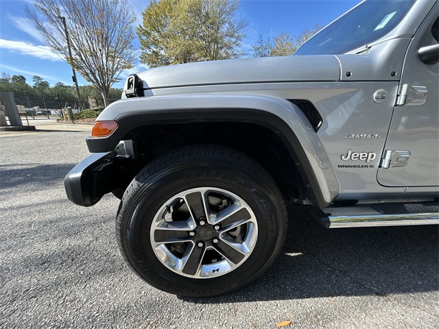 2023 Jeep Wrangler Sahara 19