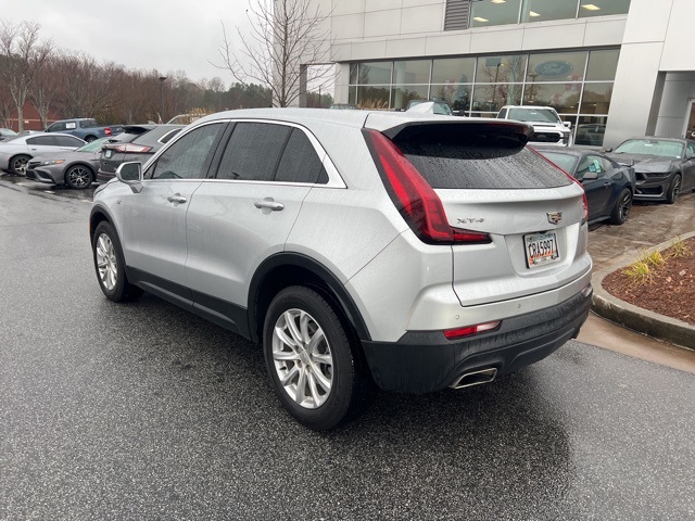 2021 Cadillac XT4 Luxury 2