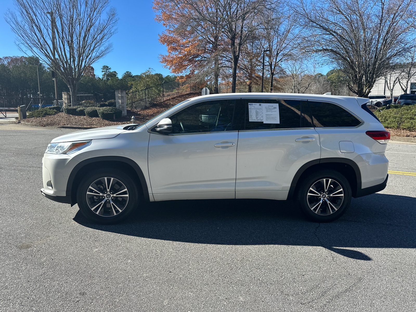 2018 Toyota Highlander LE Plus 4