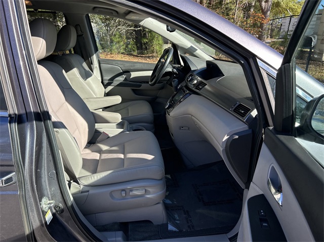 2015 Honda Odyssey EX-L 38