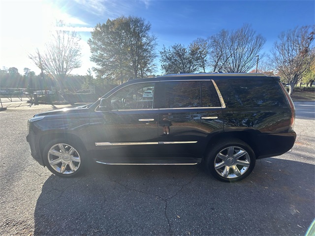 2017 Cadillac Escalade Luxury 14