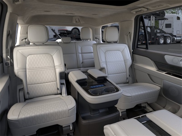 2024 Lincoln Navigator Black Label 11