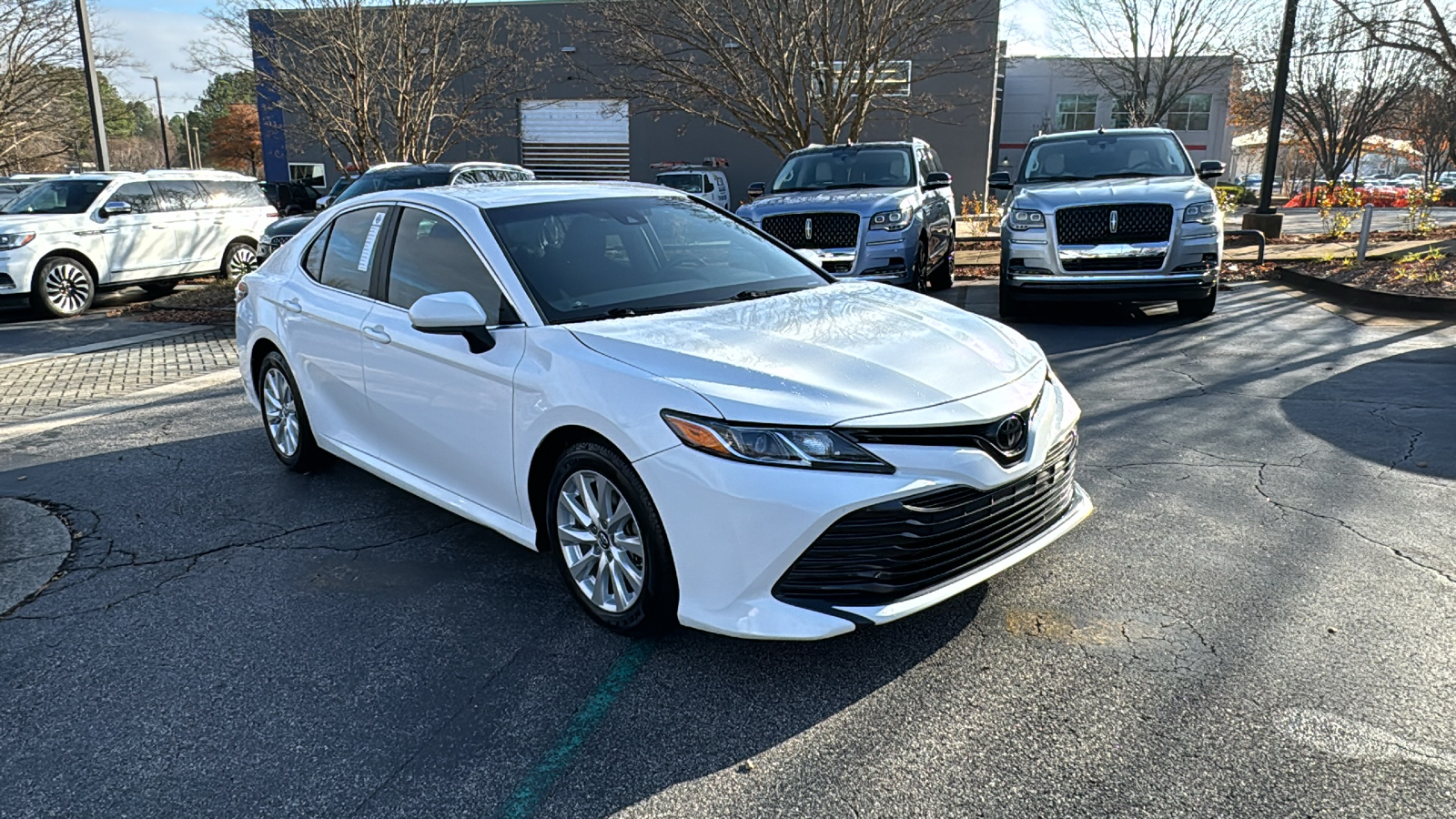 2018 Toyota Camry LE 1