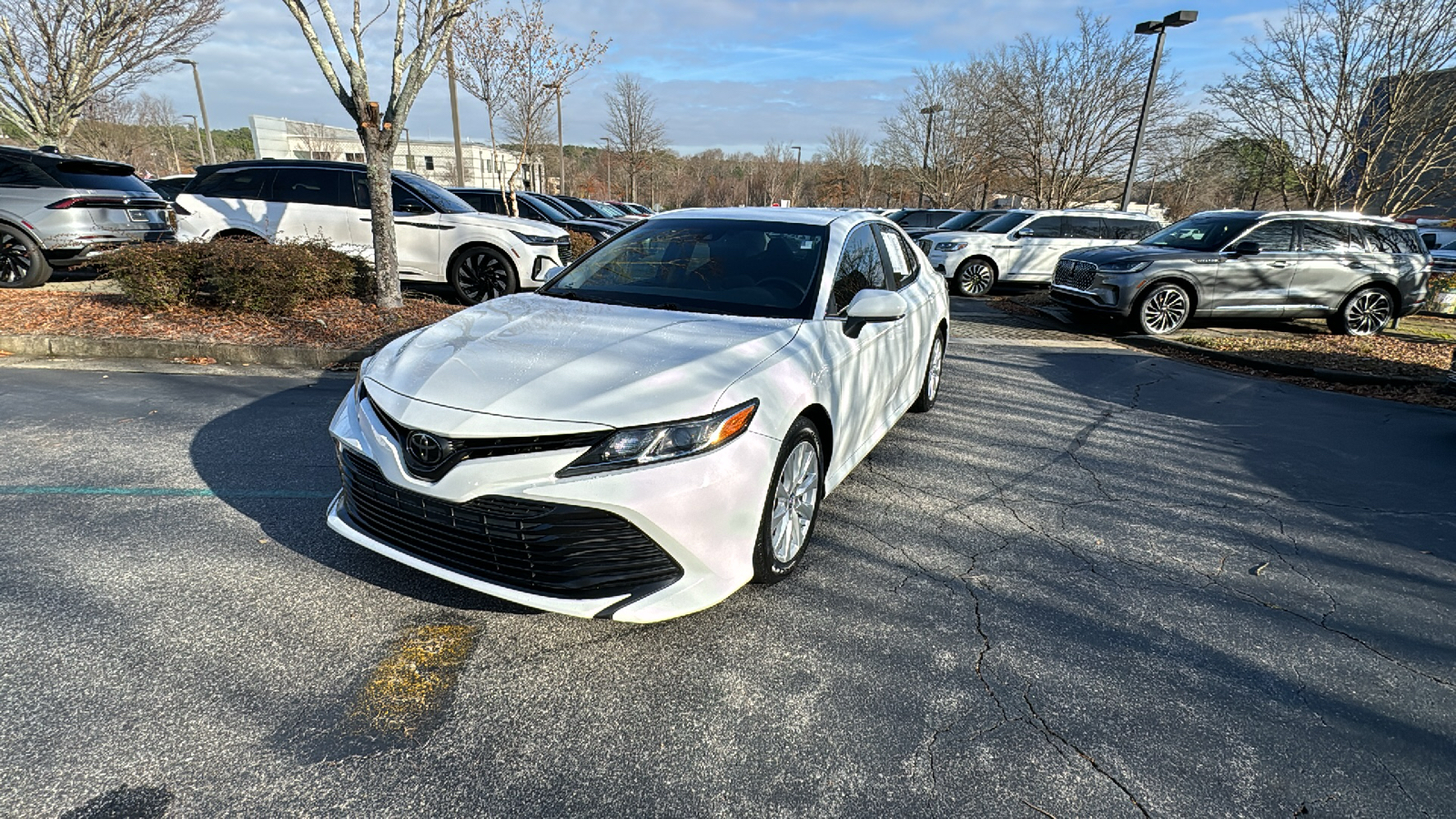 2018 Toyota Camry LE 3