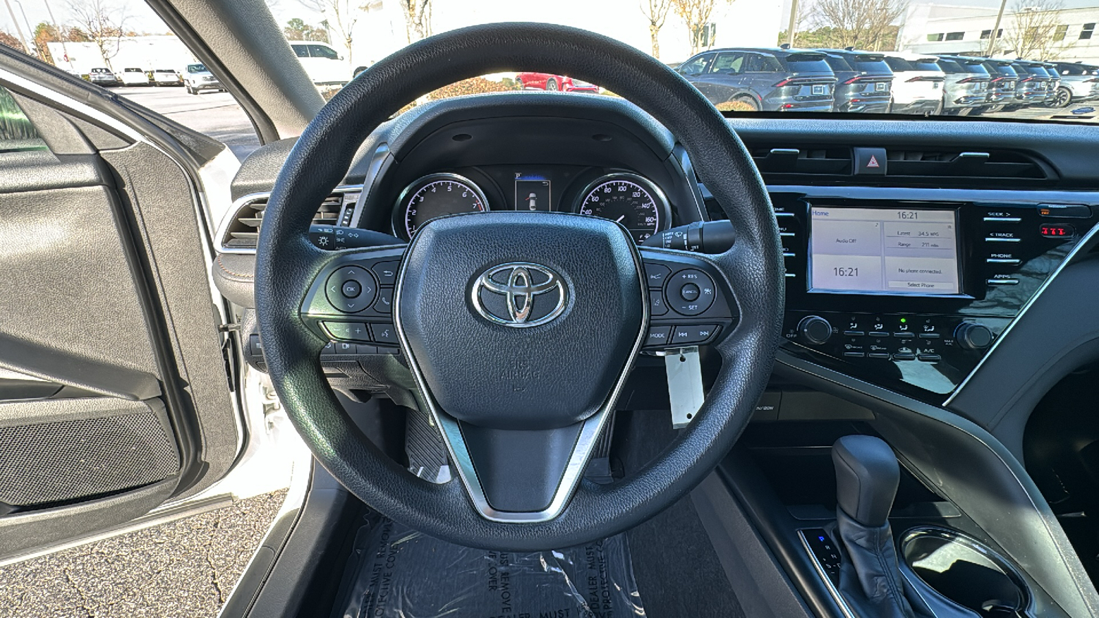 2018 Toyota Camry LE 22