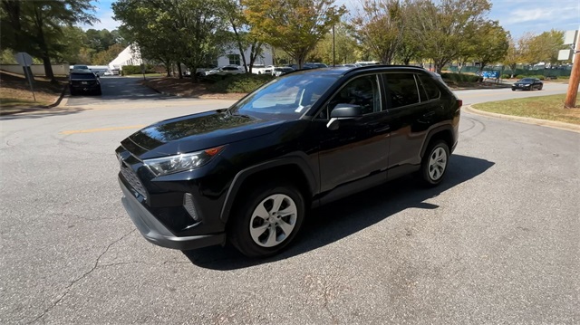 2021 Toyota RAV4 LE 4