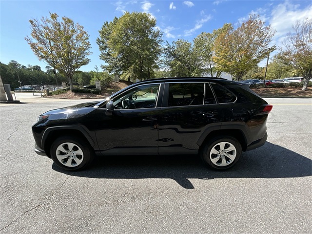 2021 Toyota RAV4 LE 14