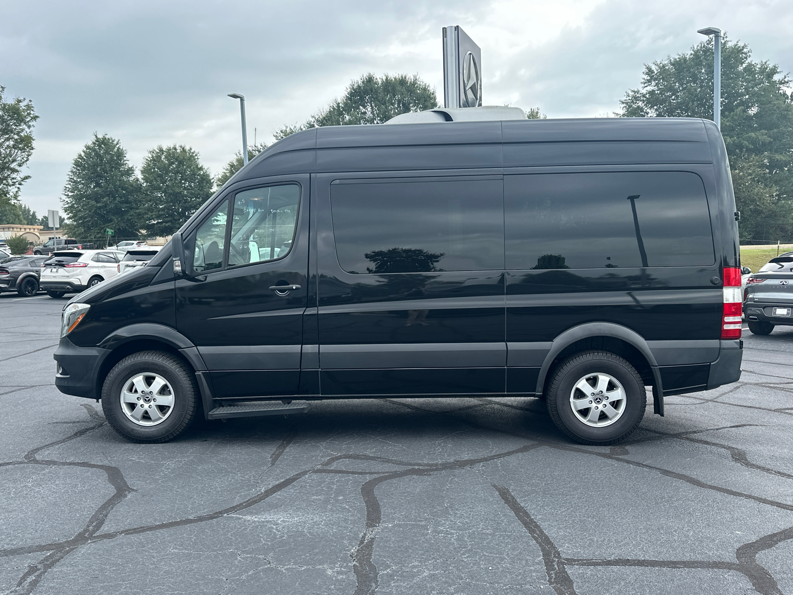 2018 Mercedes-Benz Sprinter 2500 Passenger 144 WB 4