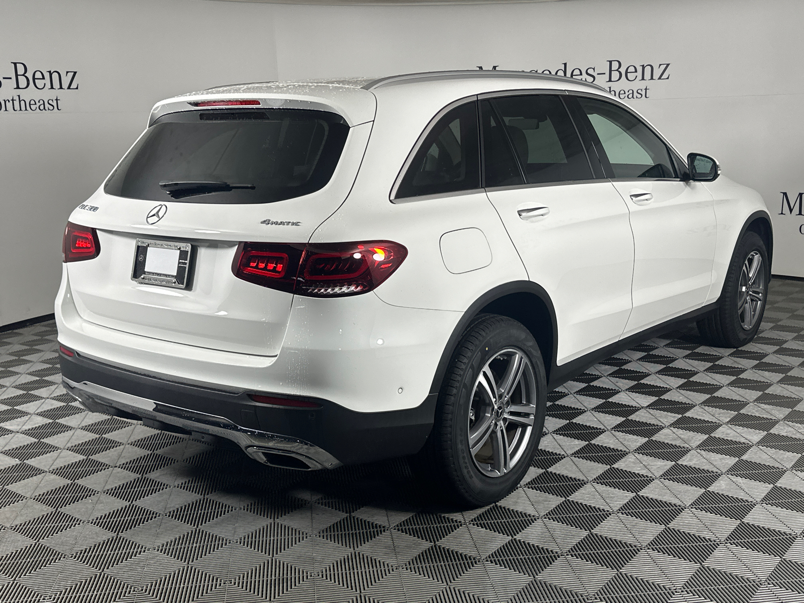 2021 Mercedes-Benz GLC GLC 300 7