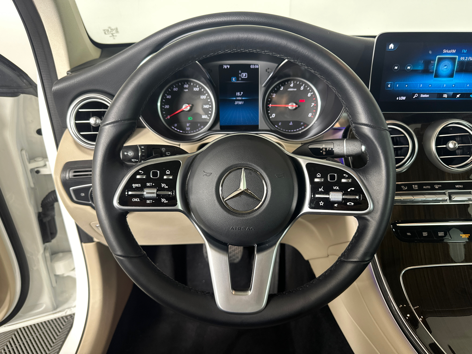 2022 Mercedes-Benz GLC GLC 300 26