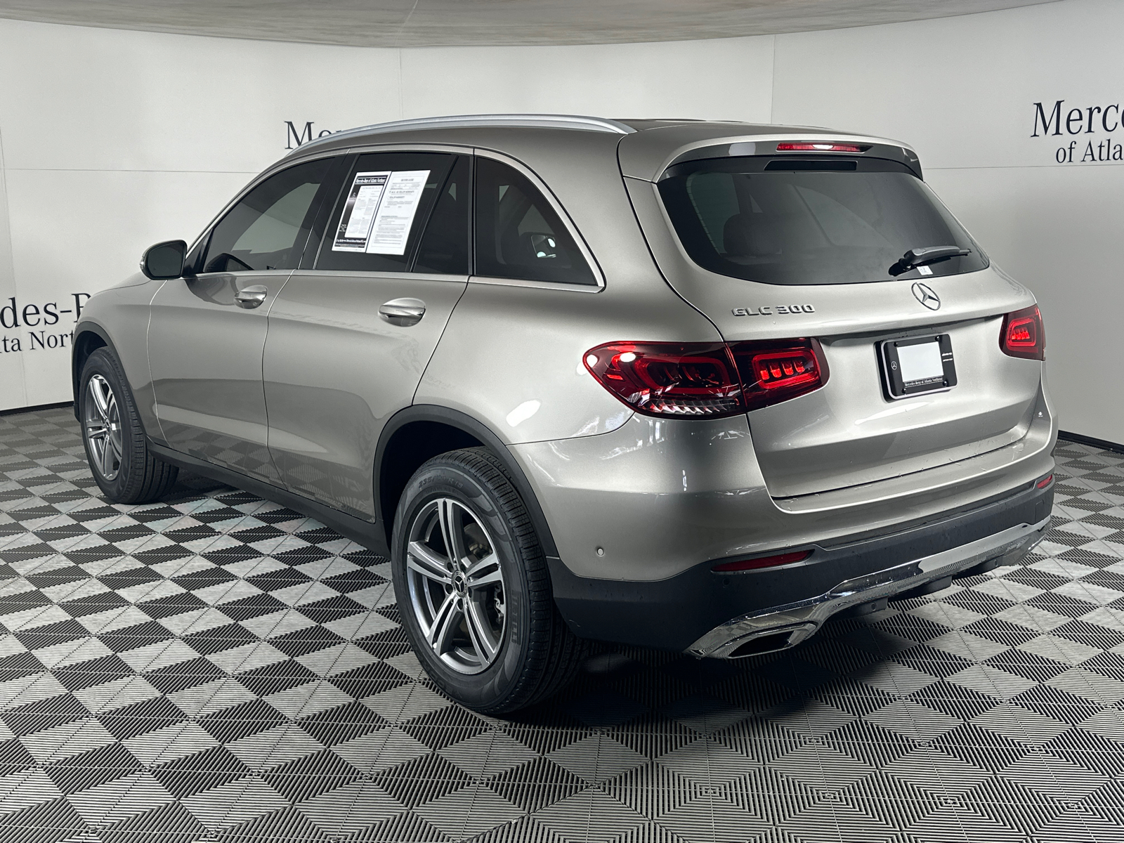 2022 Mercedes-Benz GLC GLC 300 5