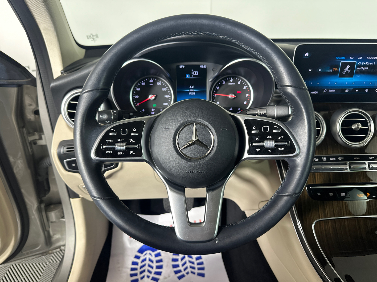 2022 Mercedes-Benz GLC GLC 300 26