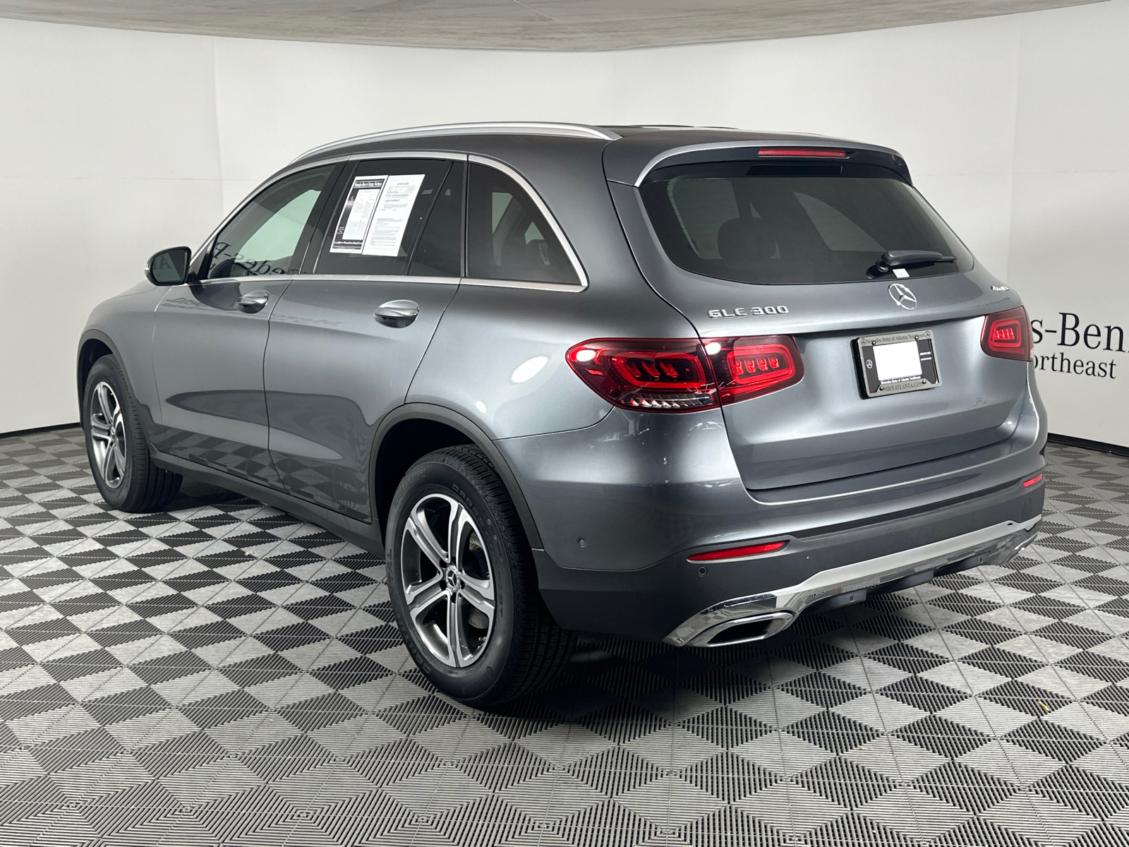 2021 Mercedes-Benz GLC GLC 300 5